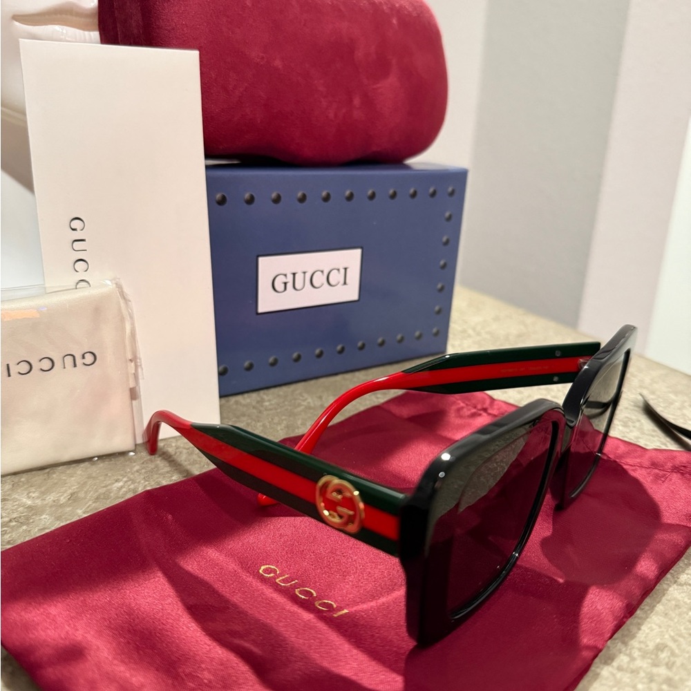 Gucci Black Sunglasses for Women GG1861S